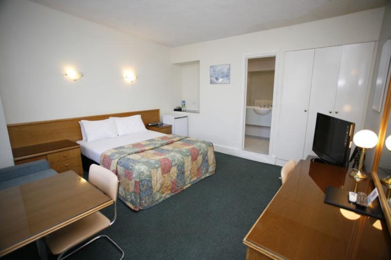 Park Squire Motor Inn & Serviced Apartments Мельбурн Экстерьер фото