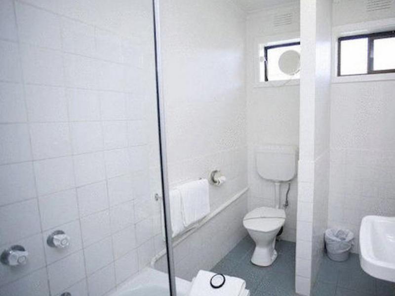 Park Squire Motor Inn & Serviced Apartments Мельбурн Экстерьер фото